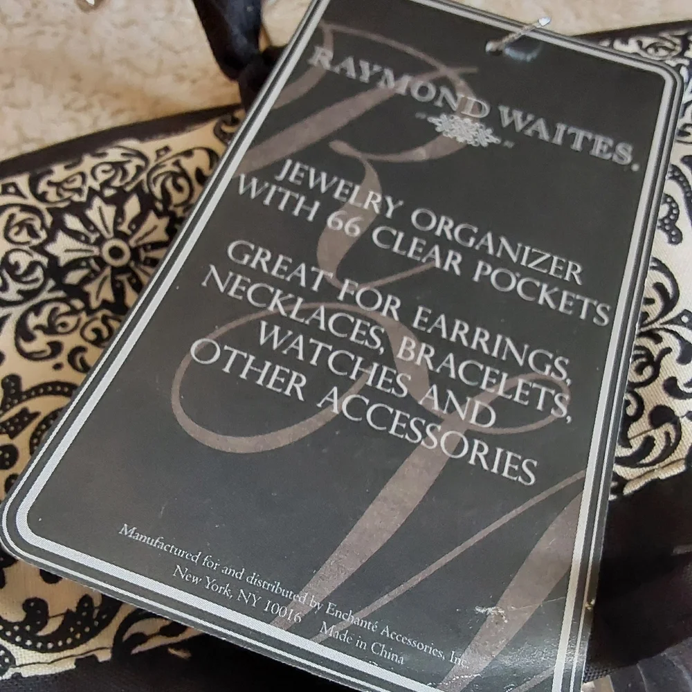 🌺 NWT Raymond Waites 66 Picket Hanging Jewelry Organizer